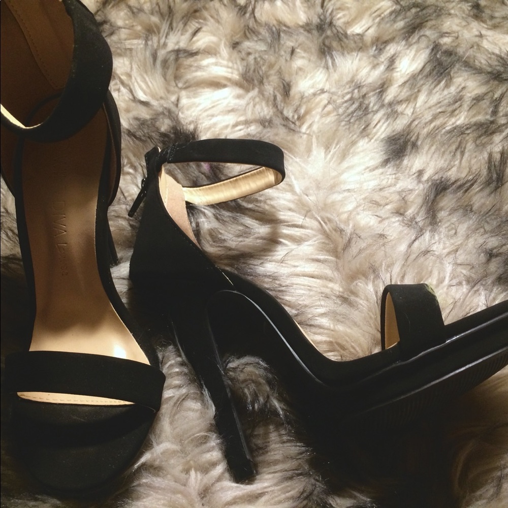 Women’s black ankle strap platform